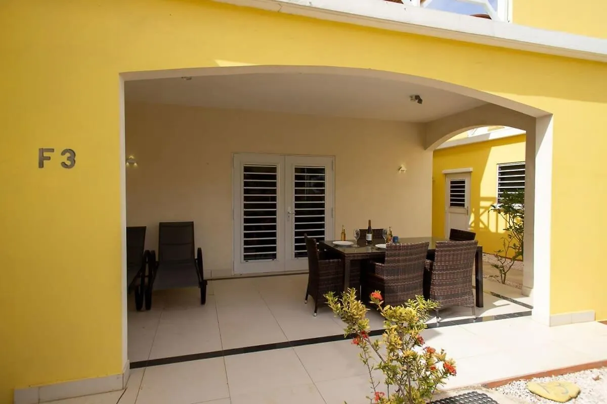Trupial F3 Relax & Dive Resort Bonaire Village location